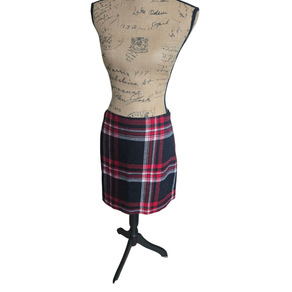 Talbots petite knee length plaid skirt, size 2